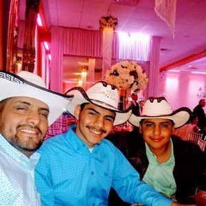 Meet your Posher, Fabian